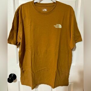 Almost new The North Face Tee!
